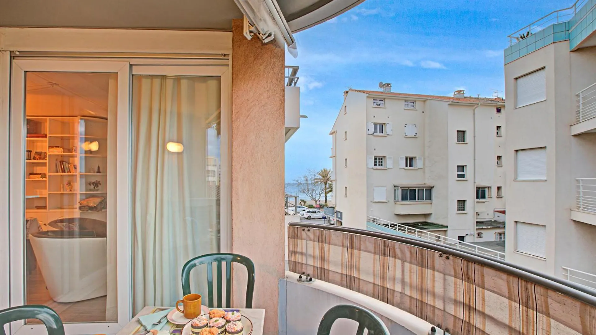 Apartment Le Playa - Happy Rentals Frejus